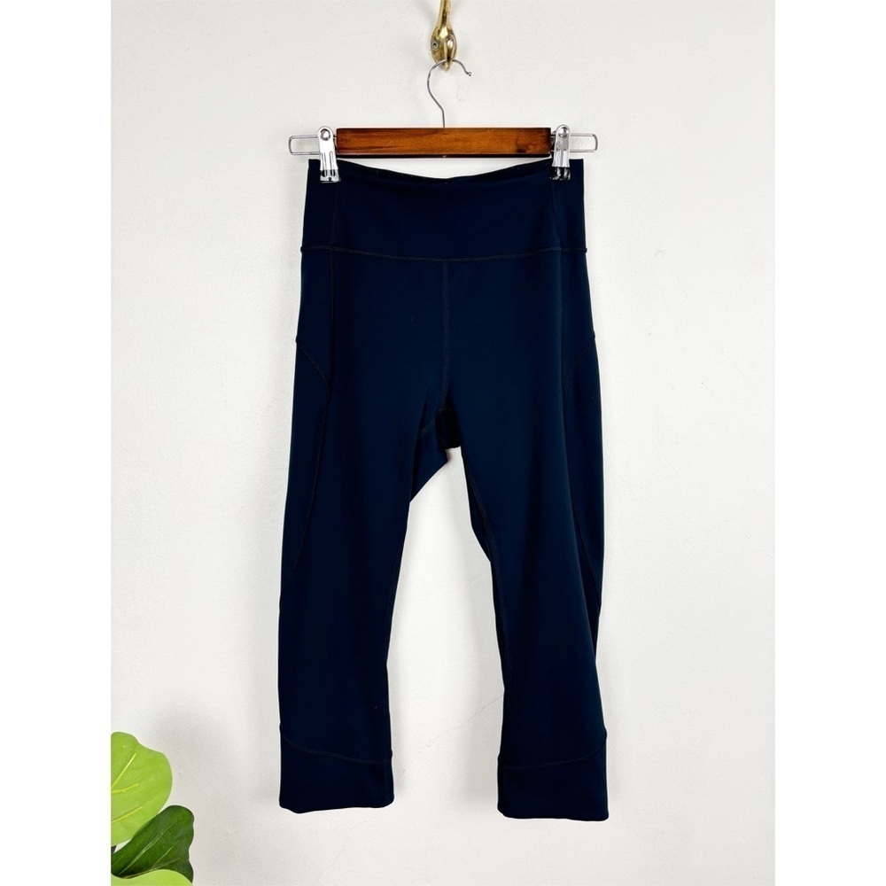 Lululemon Black High Waisted Cropped Leggings Sz 6